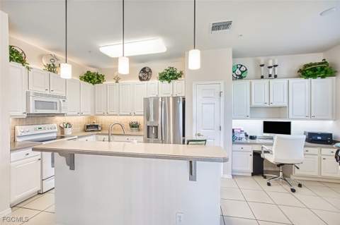 13991 Lake Mahogany Blvd 2424, Fort Myers FL - photo 12 of 42