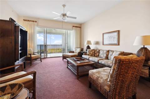 14815 Laguna Dr 702, Fort Myers FL - photo 16 of 44