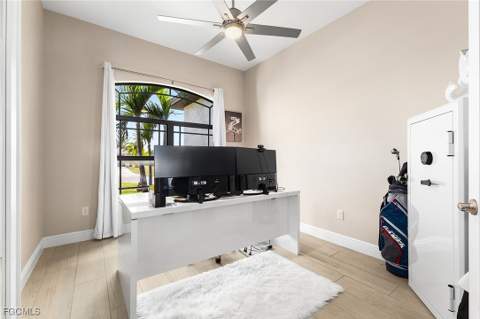 302 NW 32nd Pl, Cape Coral FL - photo 13 of 45