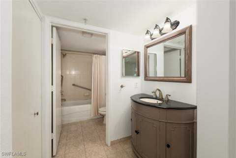 8290 Ibis Club Ln 902, Naples FL - photo 18 of 38