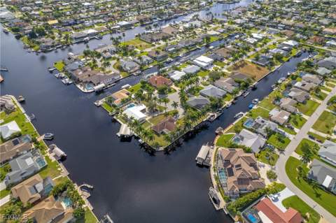 111 SW 49th Ter, Cape Coral FL - photo 10 of 28