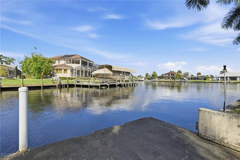 3 bedroom SingleFamilyResidence at 111 SW 49th Ter, Cape Coral, Cape Coral — photo 4