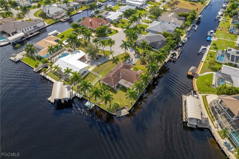3 bedroom SingleFamilyResidence at 111 SW 49th Ter, Cape Coral, Cape Coral — photo 5