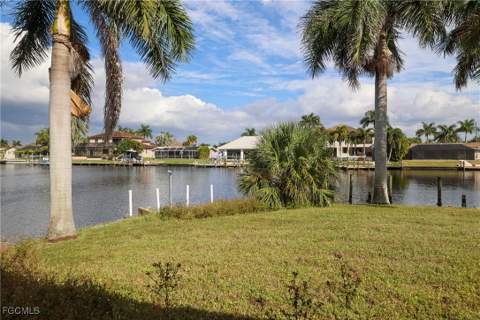 111 SW 49th Ter, Cape Coral FL - photo 8 of 28