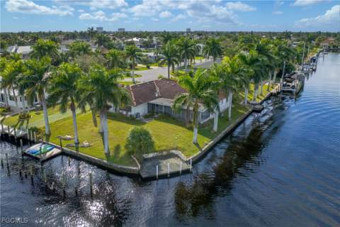 111 SW 49th Ter, Cape Coral FL - photo 9 of 28