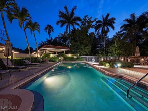 6585 Nicholas Blvd 1102, Naples FL - photo 16 of 30