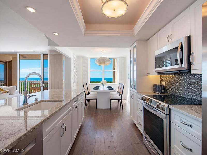 2 bedroom Condominium at 6585 Nicholas Blvd 1102, St Kitts, Naples — photo 4