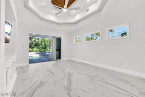 699 Fairway Ter, Naples FL - photo 19 of 46