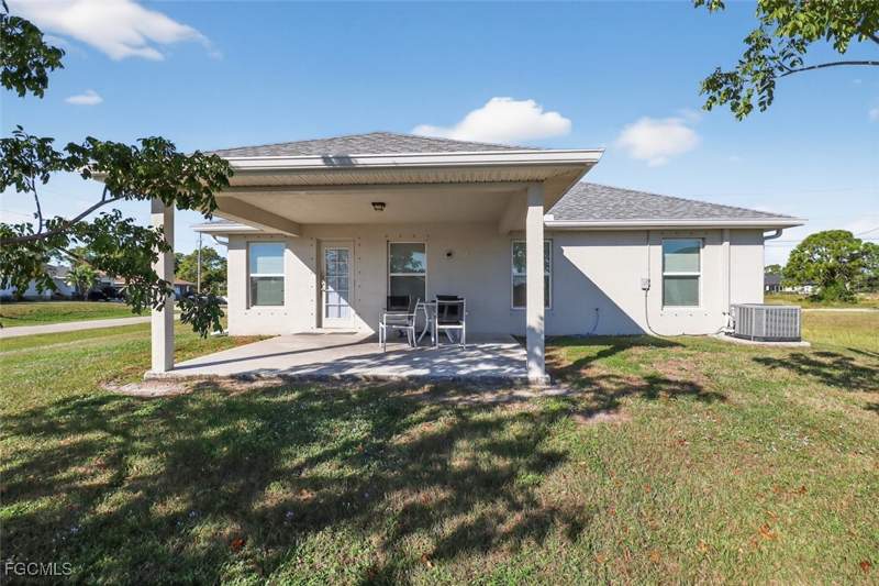 4 bedroom SingleFamilyResidence at 4301 NW 36th Pl, Cape Coral, Cape Coral — photo 3