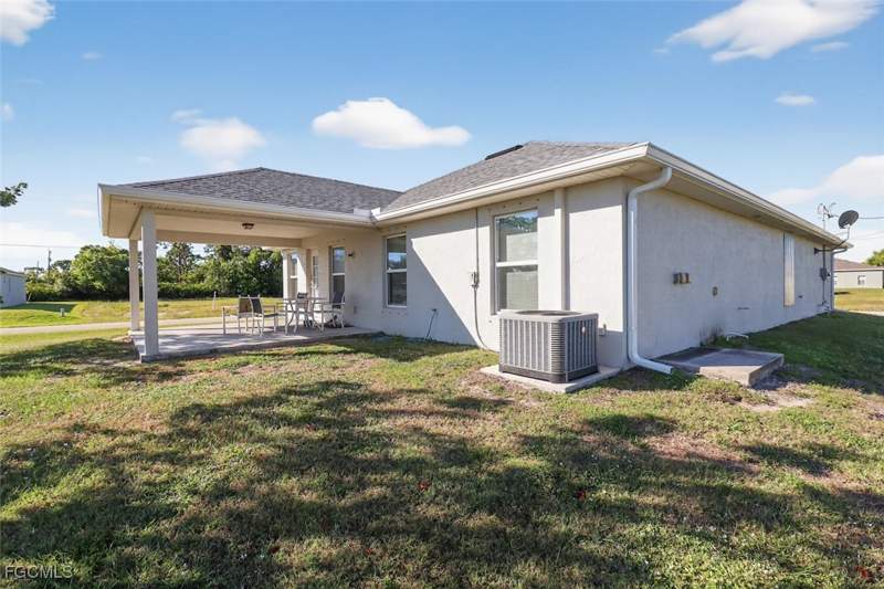 4 bedroom SingleFamilyResidence at 4301 NW 36th Pl, Cape Coral, Cape Coral — photo 4