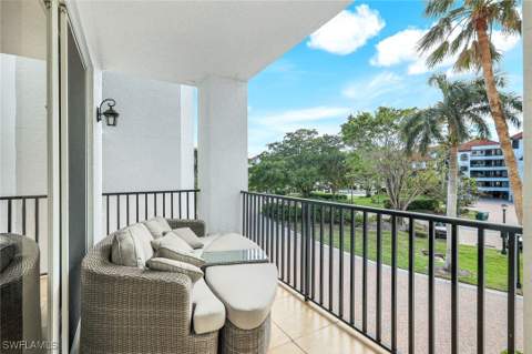 700 La Peninsula Blvd 206, Naples FL - photo 24 of 47
