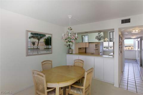 7500 Estero Blvd 1104, Fort Myers Beach FL - photo 13 of 46