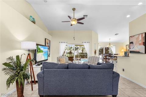 3433 SW 7th Ln, Cape Coral FL - photo 6 of 28