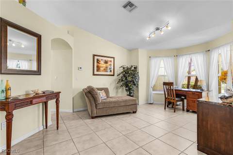 3433 SW 7th Ln, Cape Coral FL - photo 9 of 28