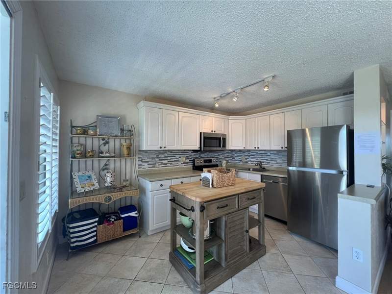 2 bedroom Condominium at 1250 Tennisplace Ct A33, Tennisplace, Sanibel — photo 5