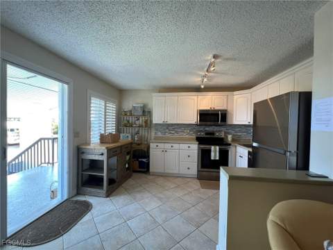 1250 Tennisplace Ct A33, Sanibel FL - photo 6 of 38