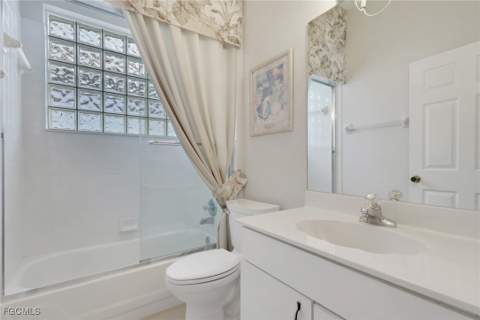 9519 Mariners Cove Ln S, Fort Myers FL - photo 10 of 31