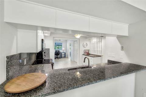 16478 Timberlakes Dr 103, Fort Myers FL - photo 15 of 41