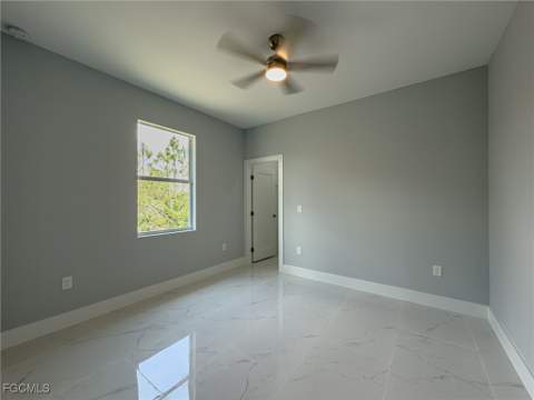 6137 Higgins Ave, Fort Myers FL - photo 20 of 32