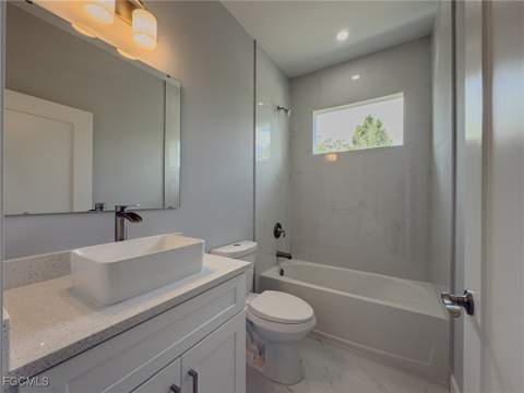 6137 Higgins Ave, Fort Myers FL - photo 22 of 32