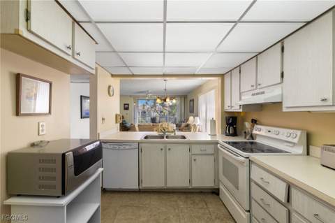 1087 Forest Lakes Dr 1-309, Naples FL - photo 13 of 45