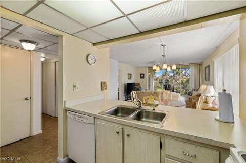 1087 Forest Lakes Dr 1-309, Naples FL - photo 14 of 45