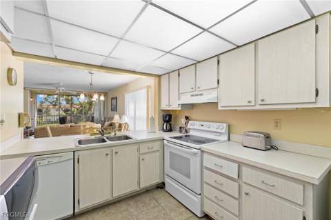 1087 Forest Lakes Dr 1-309, Naples FL - photo 18 of 45