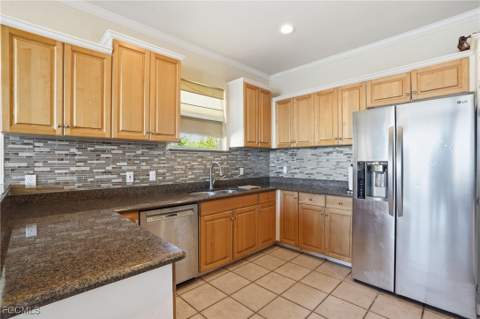 1624 Emerald Cove Dr, Cape Coral FL - photo 13 of 46