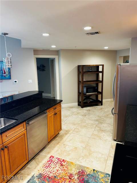 5781 Cape Harbour Dr 502, Cape Coral FL - photo 7 of 37