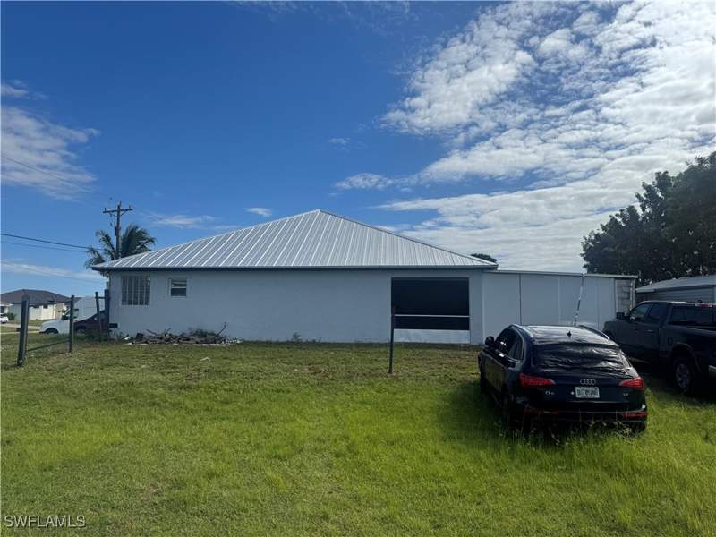 3 bedroom SingleFamilyResidence at 1818 Embers Pkwy W, Cape Coral, Cape Coral — photo 3