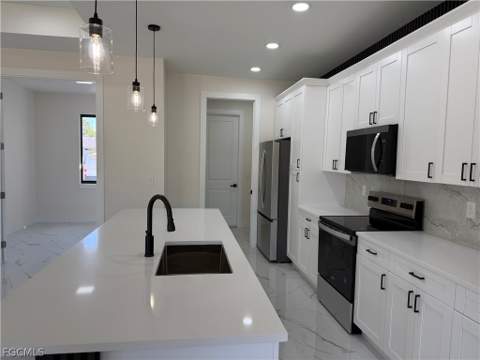 716 Castlestone Ave S, Lehigh Acres FL - photo 14 of 49