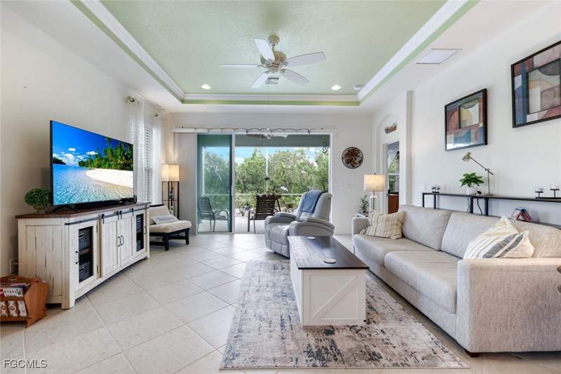 3 bedroom Attached at 10436 Peso Del Rio Dr, Lucaya, Fort Myers — photo 5