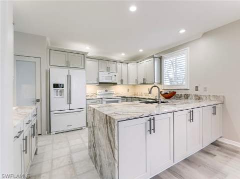 8471 Southbridge Dr 1, Estero FL - photo 12 of 42