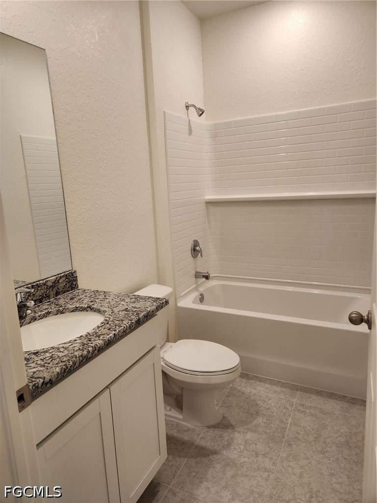 4 bedroom SingleFamilyResidence at 2404 Vera Ave S, Lehigh Acres, Lehigh Acres — photo 5