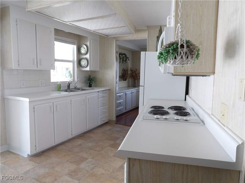 2 bedroom ManufacturedHome at 301 Twig Ct N, Forest Park Mobile Home, North Fort Myers — photo 4