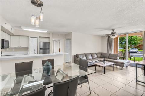 1230 Wildwood Lakes Blvd 105, Naples FL - photo 6 of 21