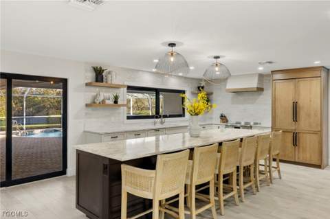 930 Kings Crown Dr, Sanibel FL - photo 10 of 50