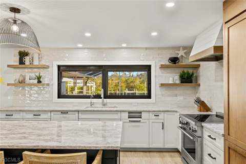 930 Kings Crown Dr, Sanibel FL - photo 15 of 50