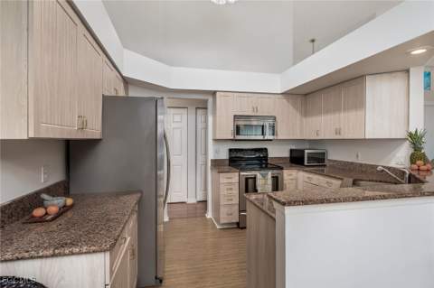 15298 Cricket Ln, Fort Myers FL - photo 17 of 48