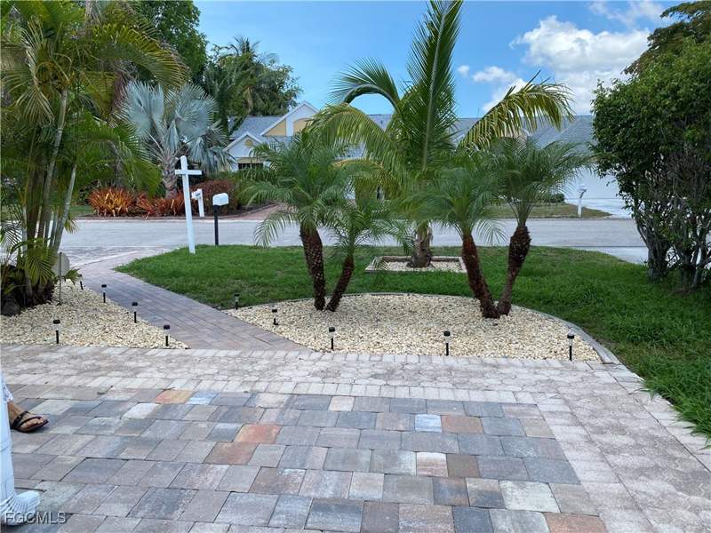 3 bedroom SingleFamilyResidence at 15298 Cricket Ln, The Meadow, Fort Myers — photo 3