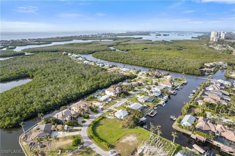 2 bedroom SingleFamilyResidence at 4896 Esplanade St, Imperial Shores, Bonita Springs — photo 3