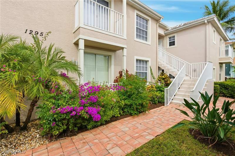 2 bedroom Condominium at 1295 Sweetwater Cv 8203, Sweetwater Bay, Naples — photo 2