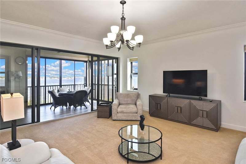 3 bedroom Condominium at 11600 Court Of Palms 606, Palmas Del Sol, Fort Myers — photo 3