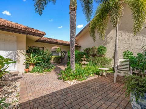 594 Augusta Blvd 3, Naples FL - photo 16 of 20