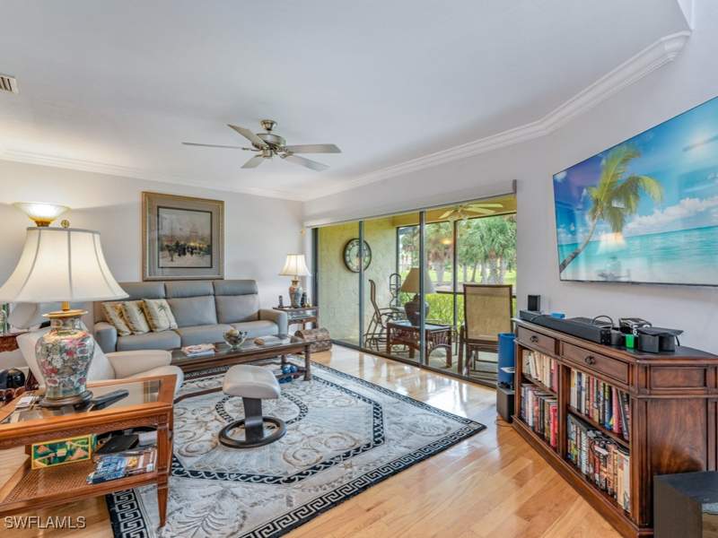 2 bedroom Attached at 594 Augusta Blvd 3, Timbercreek, Naples — photo 3