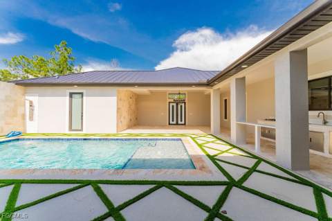 717 Calvin Ave, Lehigh Acres FL - photo 10 of 50