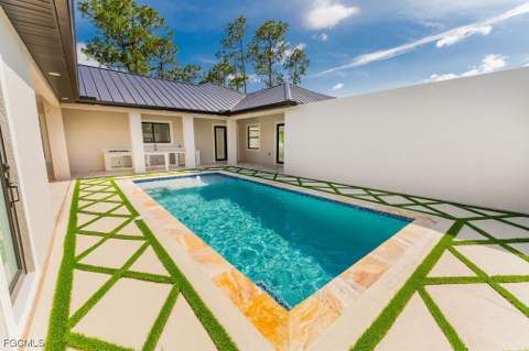 717 Calvin Ave, Lehigh Acres FL - photo 15 of 50