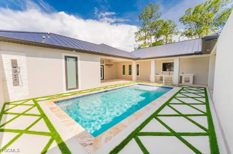 717 Calvin Ave, Lehigh Acres FL - photo 16 of 50