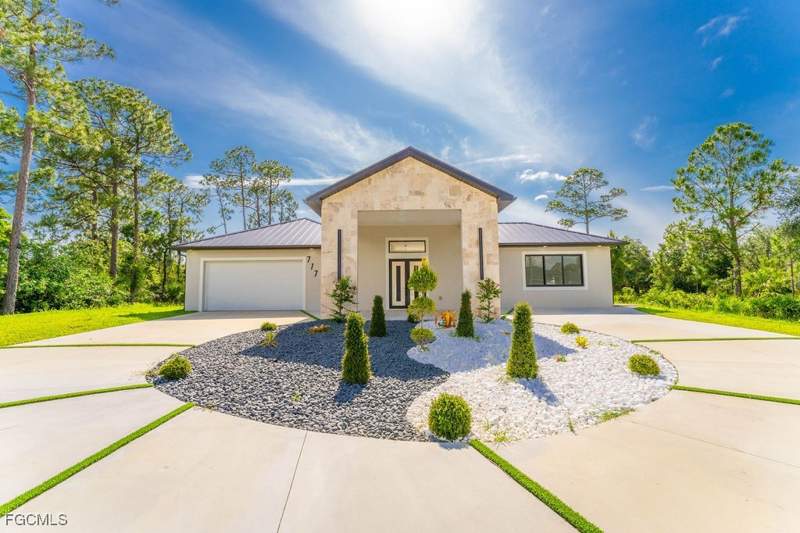 4 bedroom SingleFamilyResidence at 717 Calvin Ave, Lehigh Acres, Lehigh Acres — photo 3