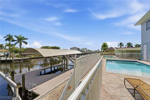 12304 Boat Shell Dr, Matlacha Isles FL - photo 7 of 50